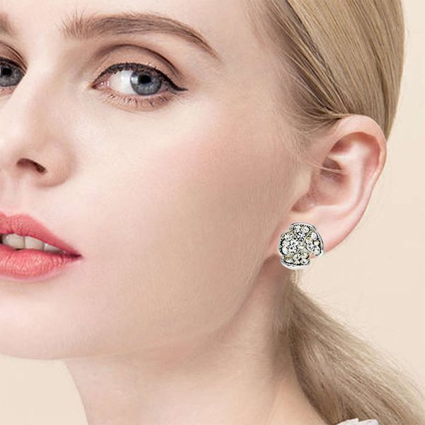 

women's simple alloy s925 silver needle flower set with diamond earrings, Black