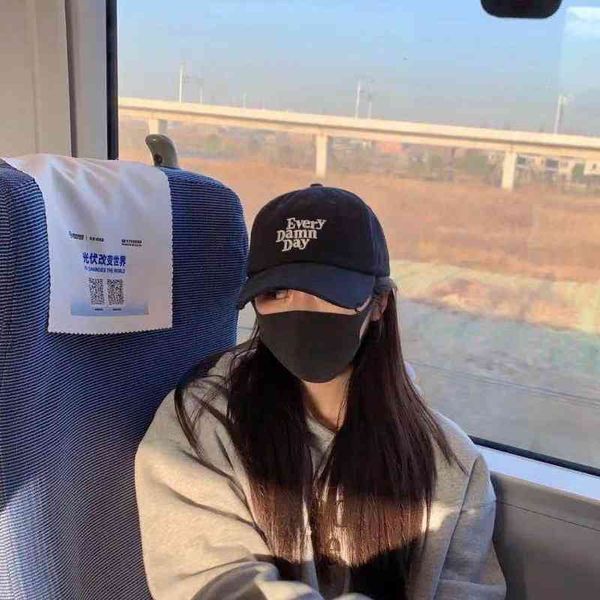

korean personality trend hip hop harajuku hole children's baseball cap1, Black;white