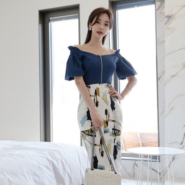 

fashion summer two pieces set women's lantern sleeve v-neck shirt and hight waist sheath print zipper skirts suits 210514, White