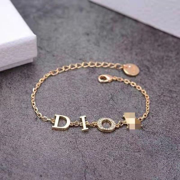 

design jewelry new fashion letter bracelet of in 20 years, Golden;silver