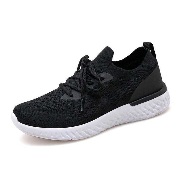 

2021 multi color sports sho large fashion women's light running casual lovers men's