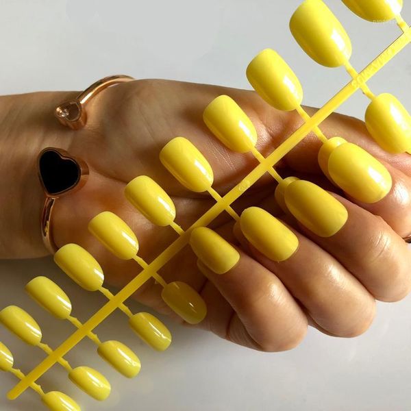 

round natural false nails glitter french nail short size manicure tips 24pcs #191, Red;gold