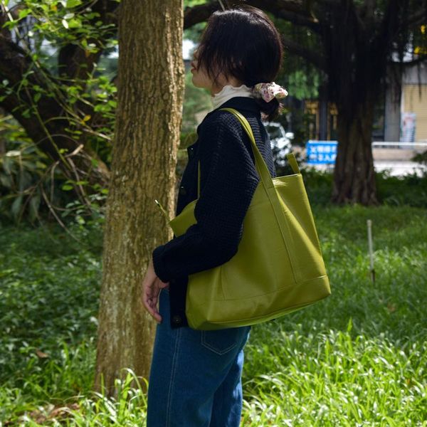 

solid-colored lady large capacity one-shoulder zipper bag shoulder bags