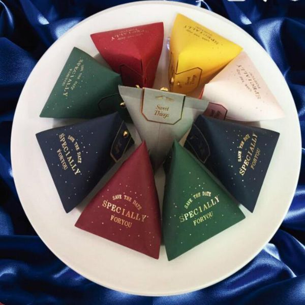 

gift wrap 30pcs/lot triangle paper box party baby shower wedding candy handmade package foil gold words boxes 21061302