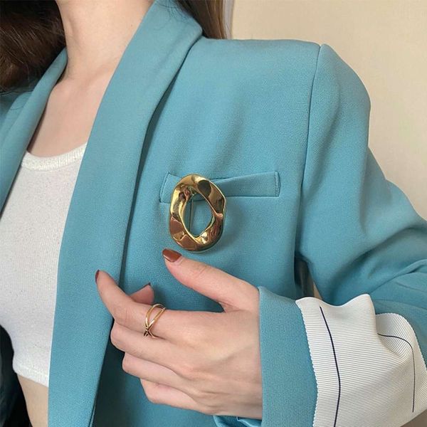 

geometric smooth metal brooch women's simple personality versatile high-end clothing pin fashion accessories, Gray