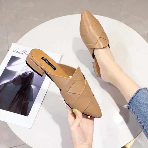 

slippers 2021 retro half-trawing shoes women's flat-bottomed muller outside the pointy wearing lazy-style sandals wear-resistant, Black