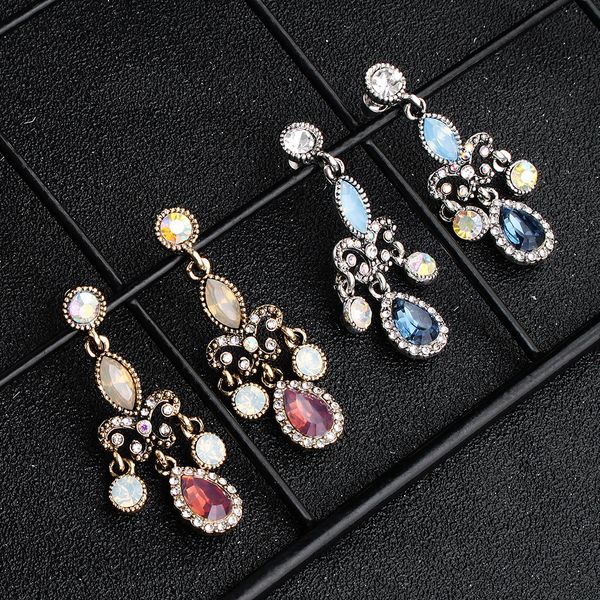 

baroque long stud earrings fashion models big personality bohemia retro earrings long eardrop jcc095, Silver