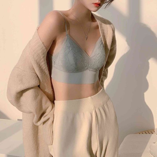 

2021 spring and summer french romantic lace mesh traceless bra, Red;black