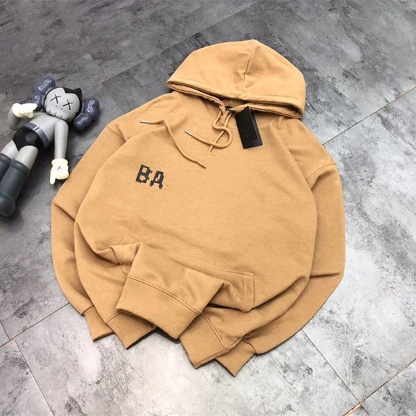 

70% off the new mosaic alphabet printed hoodie in early autumn of 21 is the same for men women. it's casual and loose with long sleeves, Black