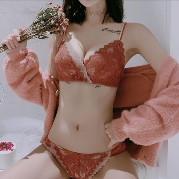 

bras underwear female gathers together adjusts model bra small to show big receive deputy breast hold prevent prolapsing, Red;black
