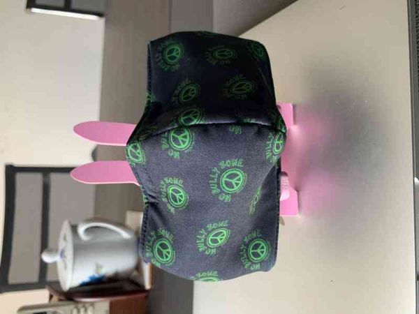 

color the dust mask with printing pattern can be printed at will