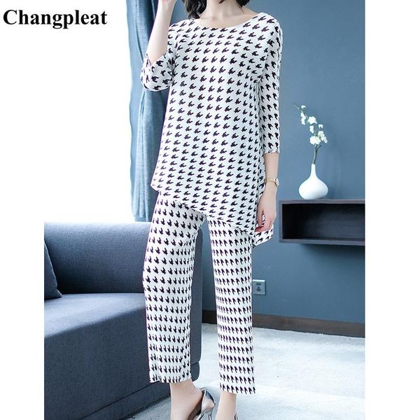 

women's two piece pants changpleat 2021 spring printed loose women sets miyak pleated fashion design o-neck 3/4 sleeve pant large size, White