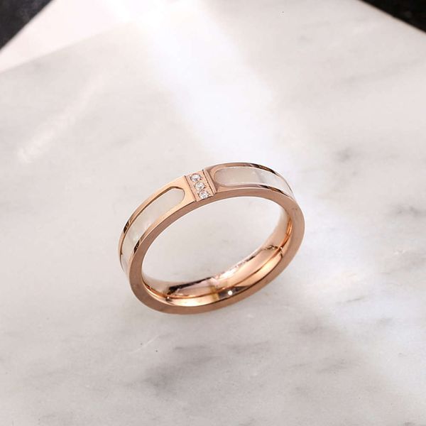 

net red mother shell rose gold titanium steel three diamond ring female, Black