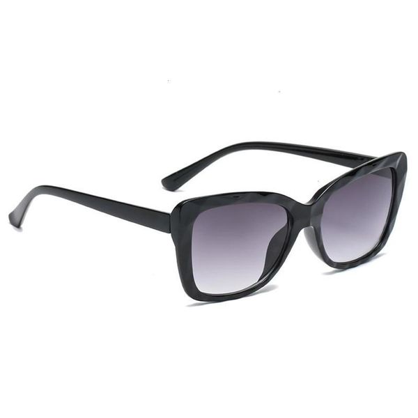 

2021 new fashion brand designer sunglasses black women comfortable style bright frame vintage sun glasses uv400