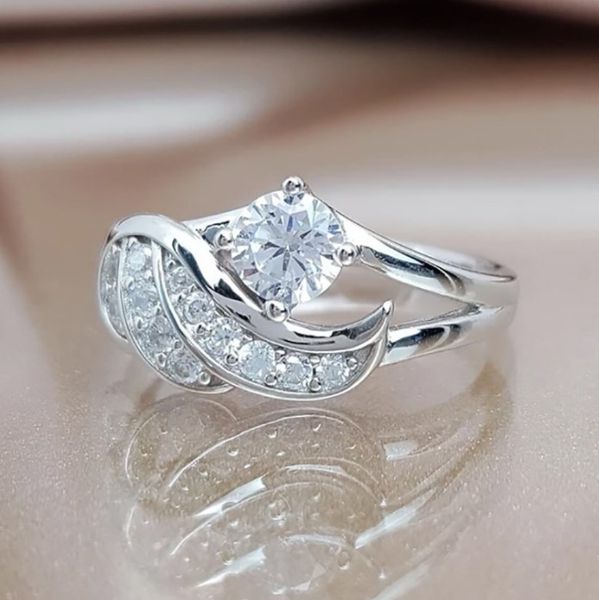 

fashion angel wing zircon ring european and american style, Golden;silver