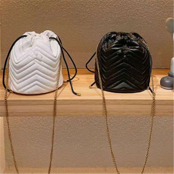

2021 xury women crossbody chain bag fashion shoulder bucket lady purs soft zig zag small size girls cute sting