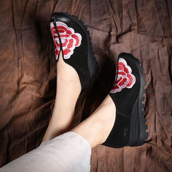 

dress shoes birkuir original pumps women 2021 genuine leather retro embroidered flowers high heels leisure ladies, Black