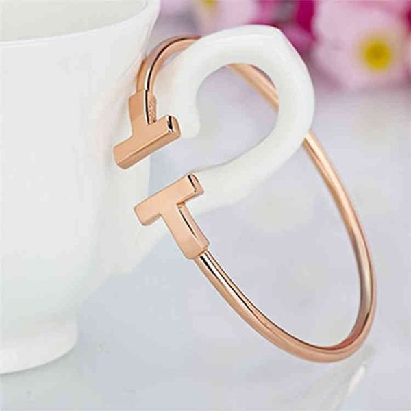 

2022 women's letter buckle bangle cuff with original velvet bag rose gold silver bracelets all stainless steel love bracelet women and, Black