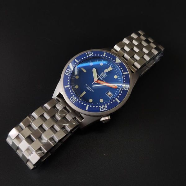 

wristwatches steeldive brand sd1979 stainless steel bracelet super luminous c3 blue dial 200m waterproof dive watch men, Slivery;brown
