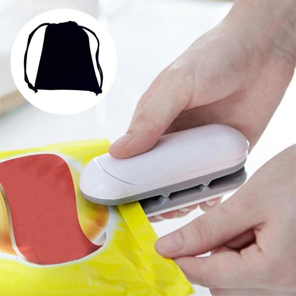 

t# 1pcs portable mini household sealing machine saver plastic bag capper hand pressure without battery clips