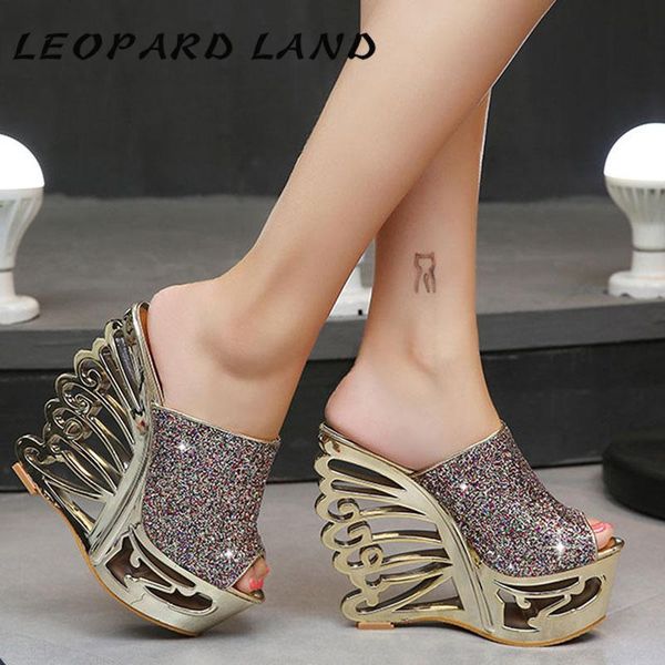 

dress shoes leopard land 2021 gold sliver super high heels peep toe platform thick wedge heteromorphic heel ctystal .zyw-1076-2, Black