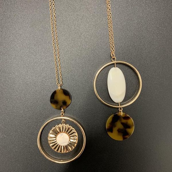 

ahmed arrival 2021 statement chain necklaces for women fashion shell acetate plate round pendant necklace jewelry wholesale, Silver