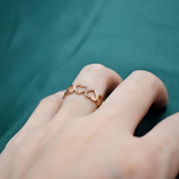 

wedding rings trendy hollow heart connect for teen girl exquisite stainless steel design women's jewelry accessories selling, Slivery;golden