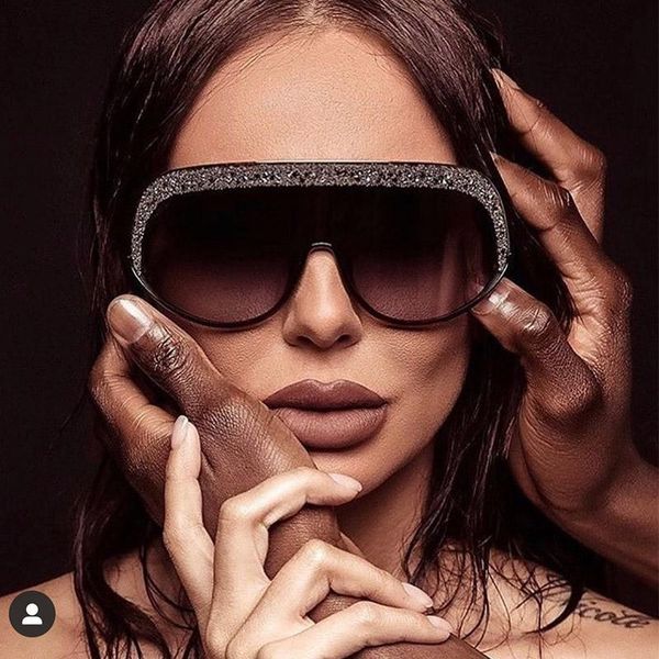 

2020 new oversized shield sunglasses women one-piece retro sun glasses female flat shiny frames vintage windproof glasses, White;black
