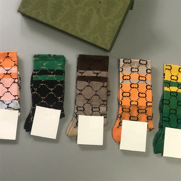 

classic letter printed long socks men women sports stockings cotton hip hop sock breathable athletic stocking gift box, Black;white