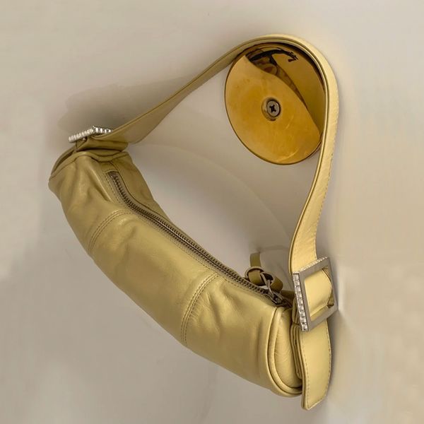 

early spring 2021 new round cowhide stick with diamond banana bag