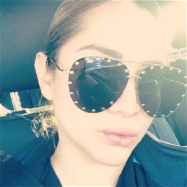 

retro pilot glasses famous brand rivet big female sunglasses metal frame oval eyewear uv400 oculos de sol, White;black