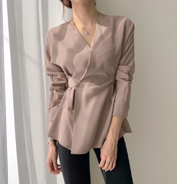 

women's blouses & shirts [ewq] 2021 office lady work wear female loose blusas black vintage long sleeve v-neck shirt women, White