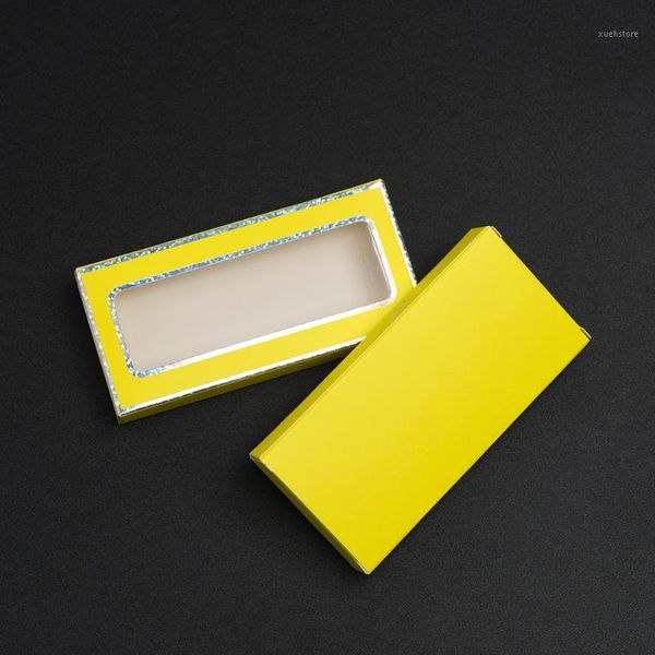 

mink eyelash vendor with custom clear acrylic packaging box1