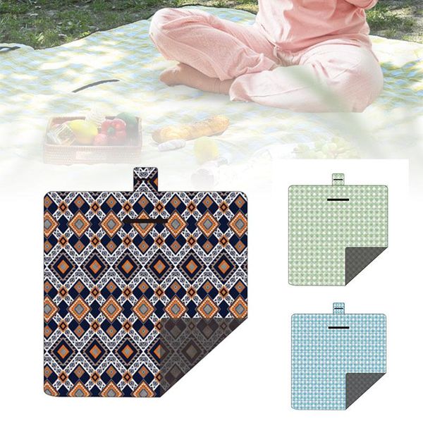 

outdoor pads waterproof square picnic blanket sandproof handy beach mat for can be folded into a bag machine-wash safe 2*2m