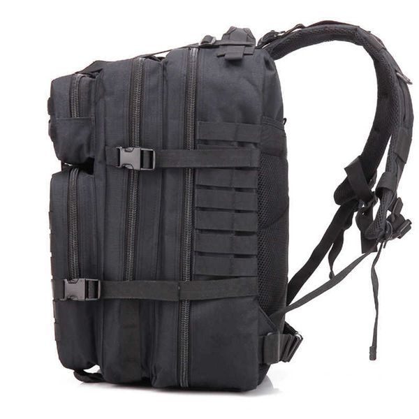 Taktischer Rucksack 50L Militärrucksack Angriff Taktischer Infanterierucksack Sport Camping Große Kapazität Wandertasche Rucksäcke Y0721