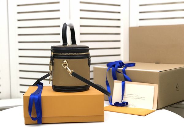 

2021 wholesale bucket for classic cosmetic leather women shoulder bag tote handbag presbyopic purse makeup case bags