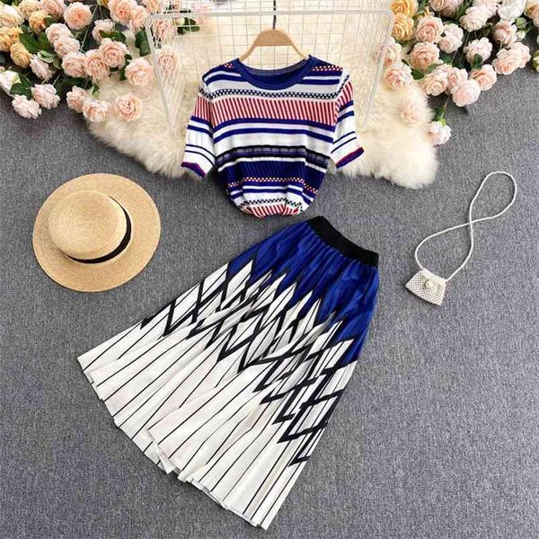 

summer fashion 2 piece set women striped knit pullover sweater + elastic pleated skirt sets suits vintage two outfits 210514, White