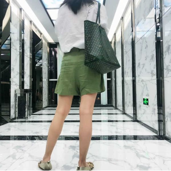 

large-capacity handbagsfrench faure le page fish scale tote bag large capacity shopping bag one shoulder commuting dumpling women's bag