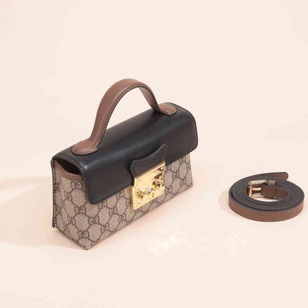 

2022 factory wholesale handbag women's old flower trend single shoulder leather mini square