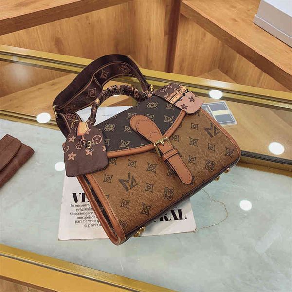 

2022 factory wholesale versatile ins messenger women's fashion armpit french minority one shoulder bag 4hvw