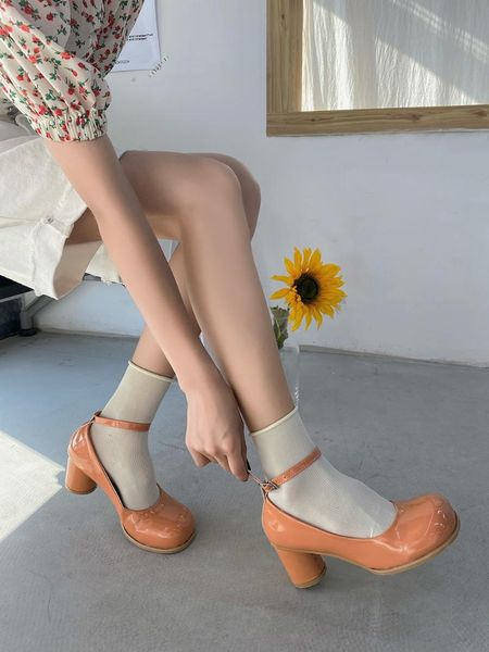 

dress shoes thick-heeled women 2021 spring and autumn korean version of the net red fashion wild retro british high-heeled, Black