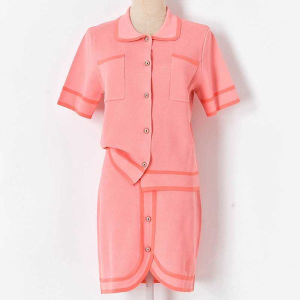 Sweet Vintage Pink Risvolto Contrasto Manica corta Camicie lavorate a maglia Top Doll Mini Gonne monopetto Set coordinati neri Estate 210610