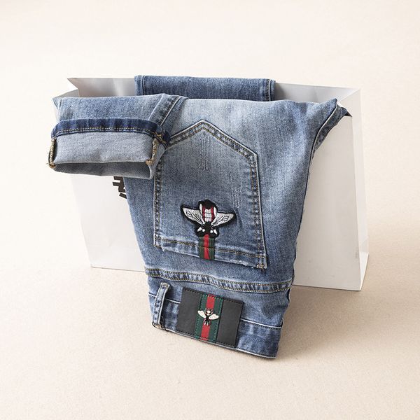 

men's slim fit jeans in autumn and winter 2020, Blue