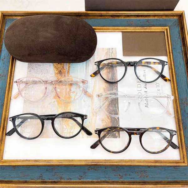 

2022 factory wholesale round classic plate flat lens plain spectacle frame can be equipped with several types of tf5524 myopia, White;black
