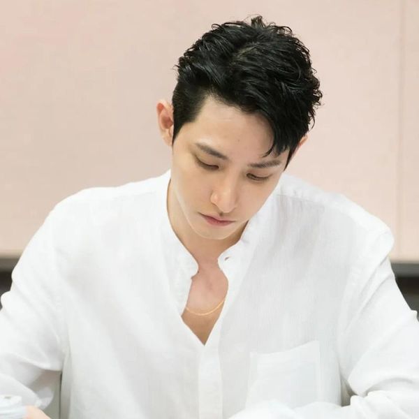 

men's casual shirts shirt 2021 spring and summer non iron white small stand collar pocket long sleeve, White;black