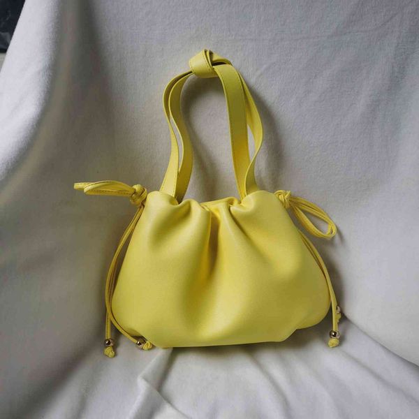 

winter of the light bulb bag is suitable for versatile use