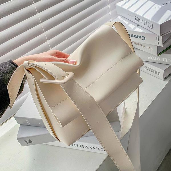 

shoulder bags female 2021 retro fashion wide strap postman bag net red texture solid color large capacity messenger