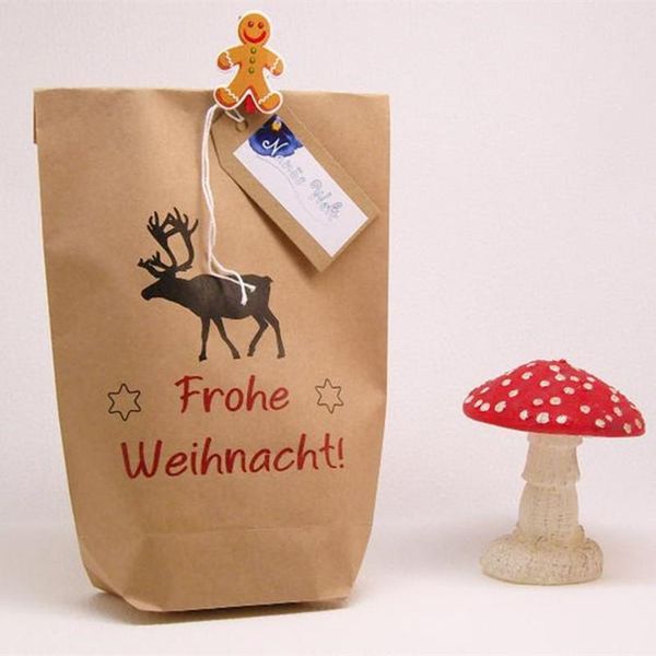 

gift wrap custom bag kraft paper merry christmas with moose cord in red and white tags