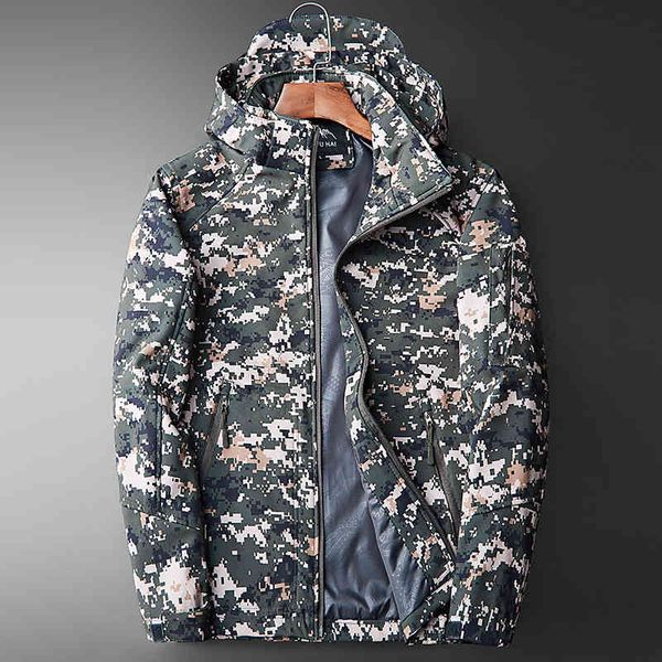 

autumn and winter outdoor camouflage soft shell assault jacket men's mountaineering waterproof casual military tactical suit, Black;brown