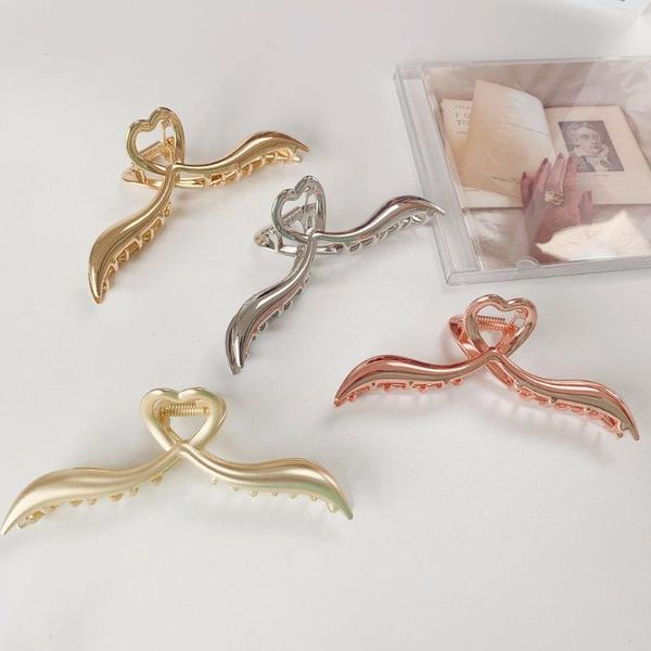 

hair clips simple metal hollow out geometric claw ladies elegant accessories cross crab bath clip for women fashion girl headwear